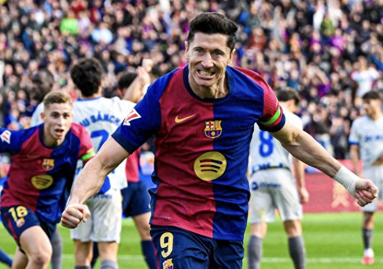 包含瓦伦西亚主场战胜巴塞罗那，实现大逆转的词条