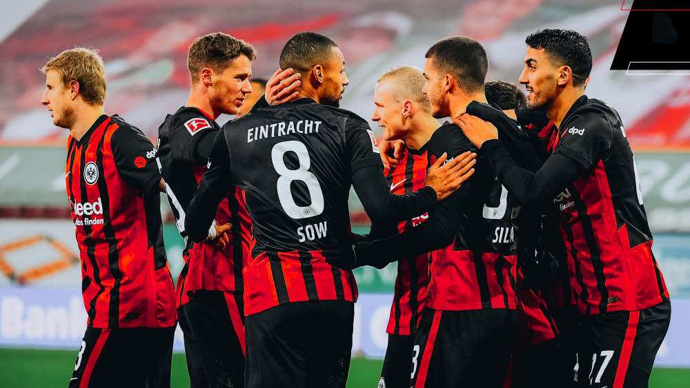 关于沙尔克不敌弱旅，连续失分下滑的信息