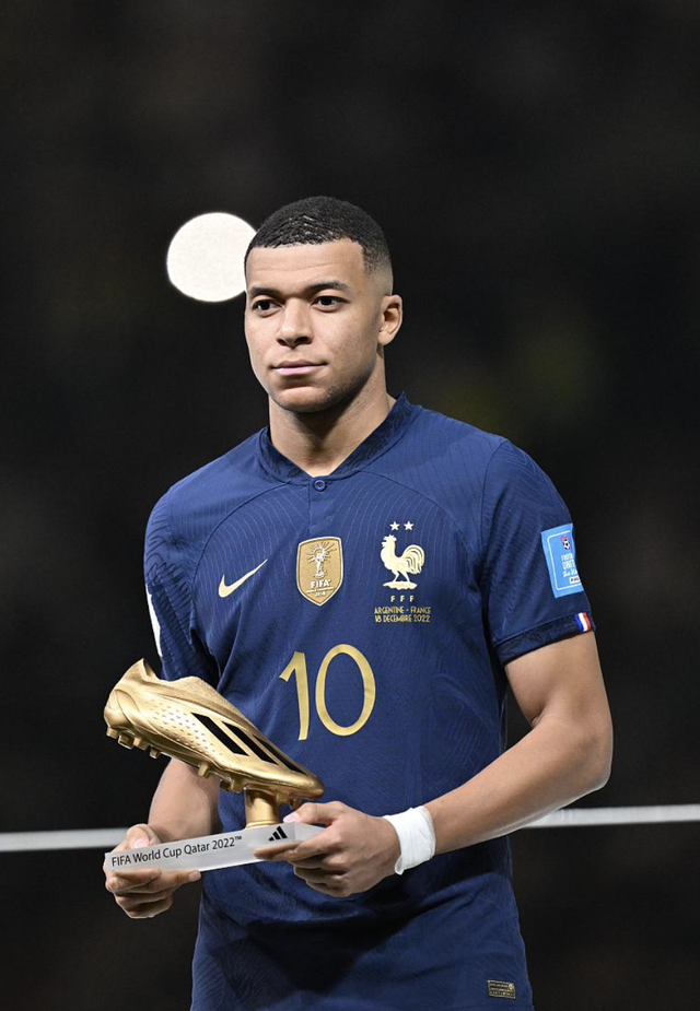 杏彩体育平台-包含多特蒙德后卫奥塔门迪梅开二度的词条