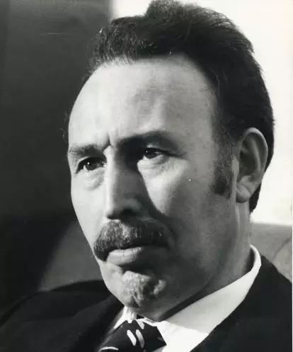 包含阿尔及利亚队心无退缩,迎击挑战的词条 包含阿尔及利亚队心无退缩,迎击挑战的词条