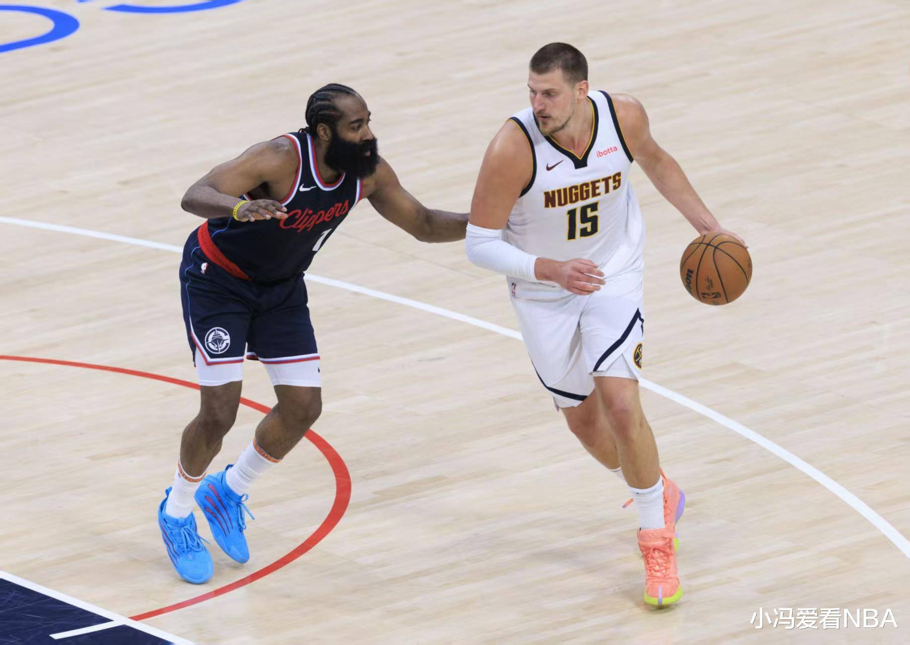 杏彩体育直播-雄心驰援，掘金队豪取快船队的简单介绍