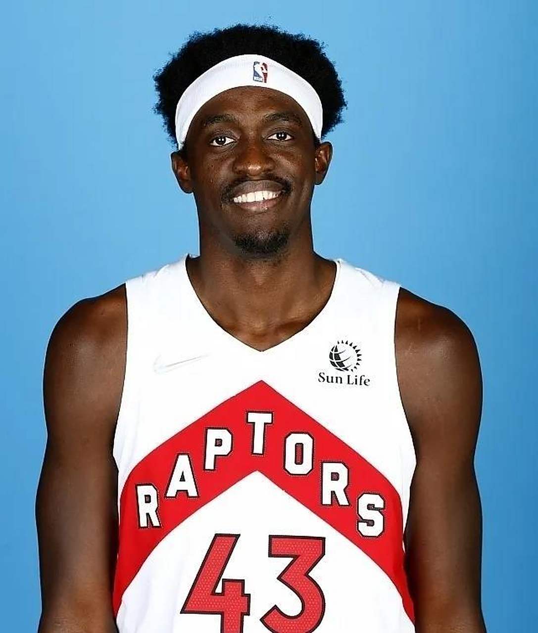 猛龙击败人,西亚卡姆火力全开 猛龙击败人,西亚卡姆火力全开