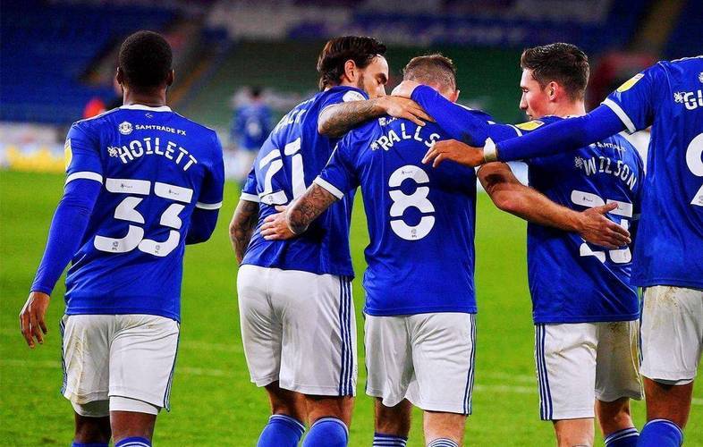 兰斯主场大胜，冲击前四名席位的简单介绍