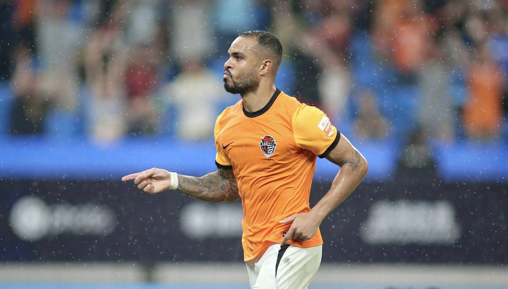 摩纳哥前锋因红牌遭禁赛球队积极备战的简单介绍 摩纳哥前锋因红牌遭禁赛球队积极备战的简单介绍