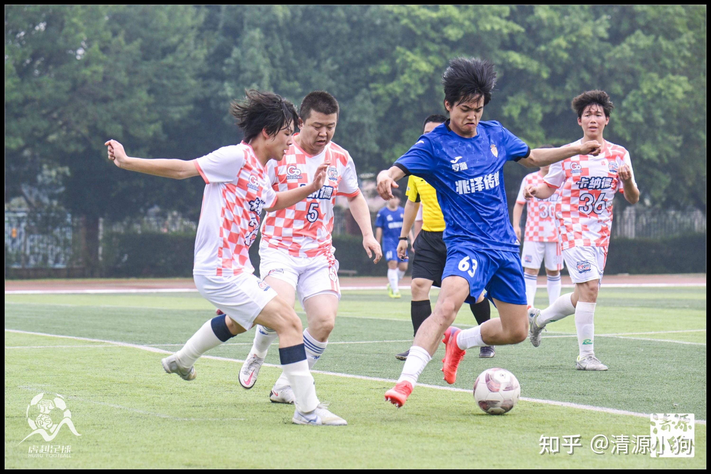 杏彩体育网站-球队在比赛中展现强大实力，领先对手一步