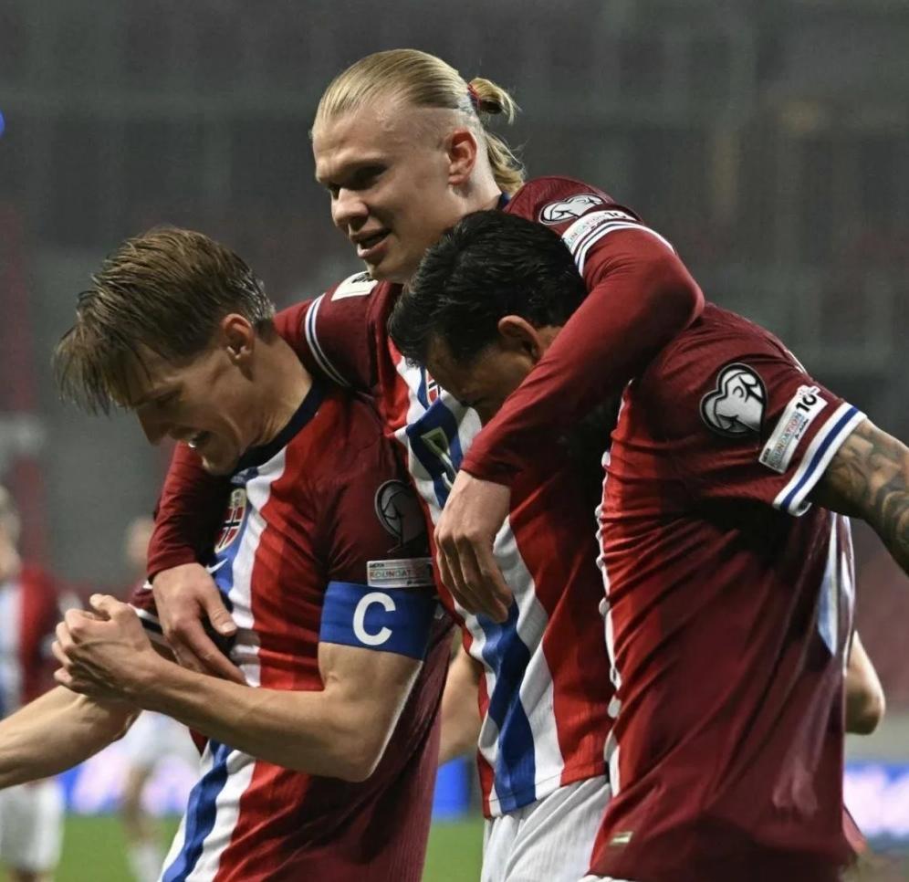 英格兰队勇争晋级,将在欧预赛中与挪威决胜运命的简单介绍 英格兰队勇争晋级,将在欧预赛中与挪威决胜运命的简单介绍