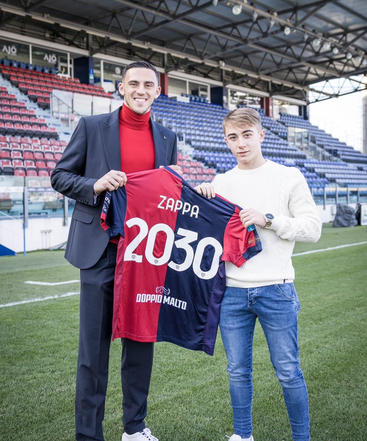 都灵俱乐部对阵卡利亚里,争夺积分榜位置的简单介绍 都灵俱乐部对阵卡利亚里,争夺积分榜位置的简单介绍