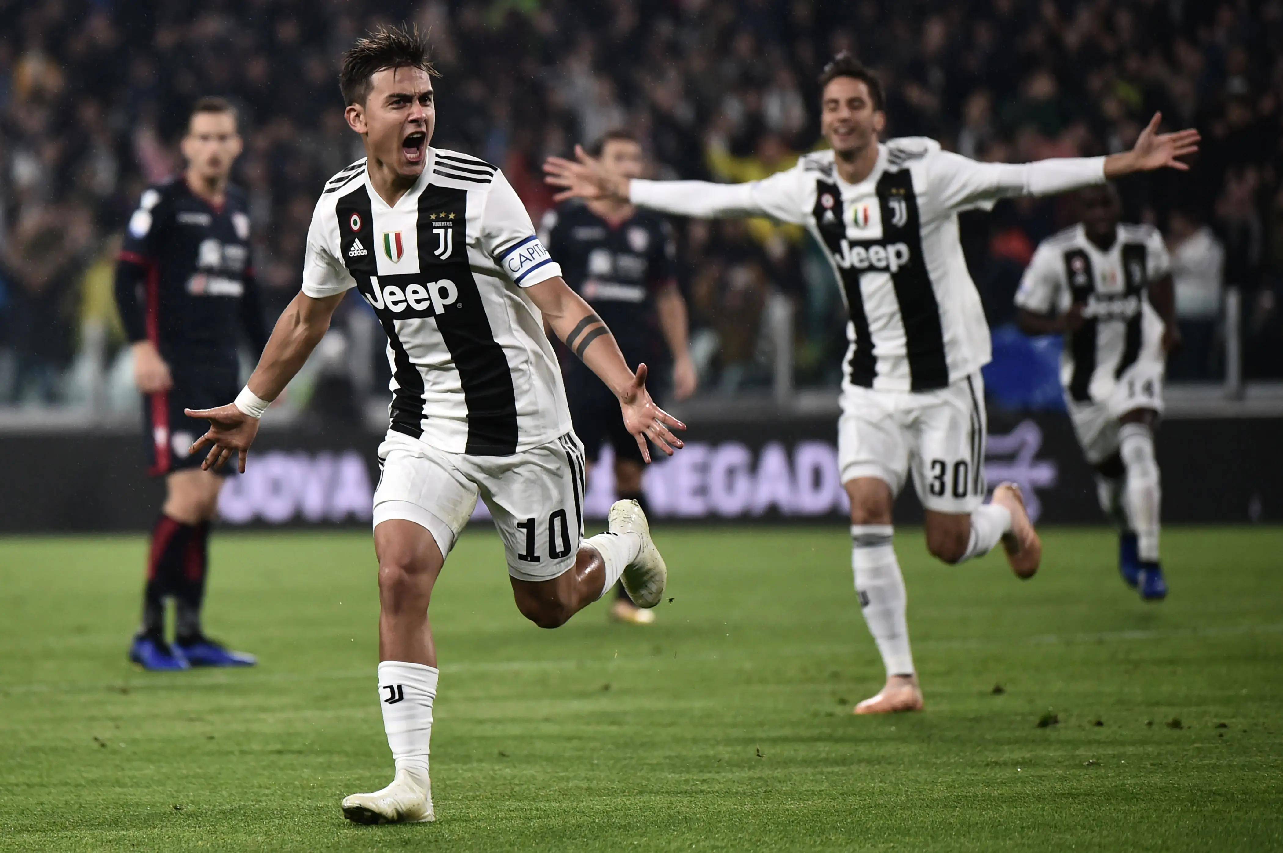 AC米兰攻守兼备,豪取胜利 AC米兰攻守兼备,豪取胜利