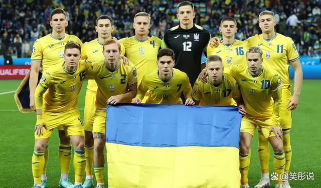 包含智利惨遭淘汰，欧预赛之旅提前终结的词条