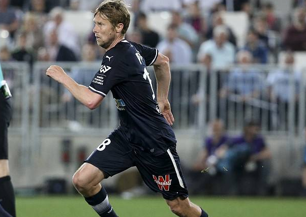 关于波尔多主场击败尼斯，取得关键胜利的信息