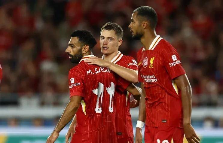 杏彩体育-包含阿贾克斯在轮转阵容下战胜波尔图的词条