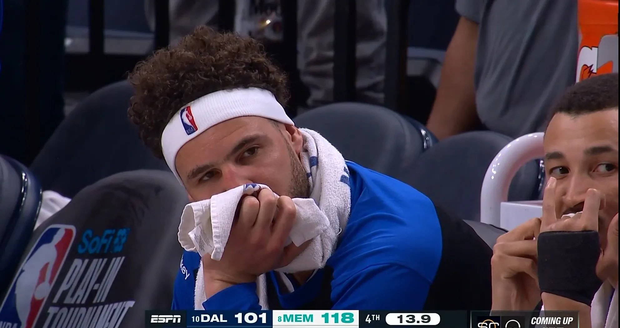 杏彩体育-包含独行侠逆袭灰熊，挺进季后赛的词条