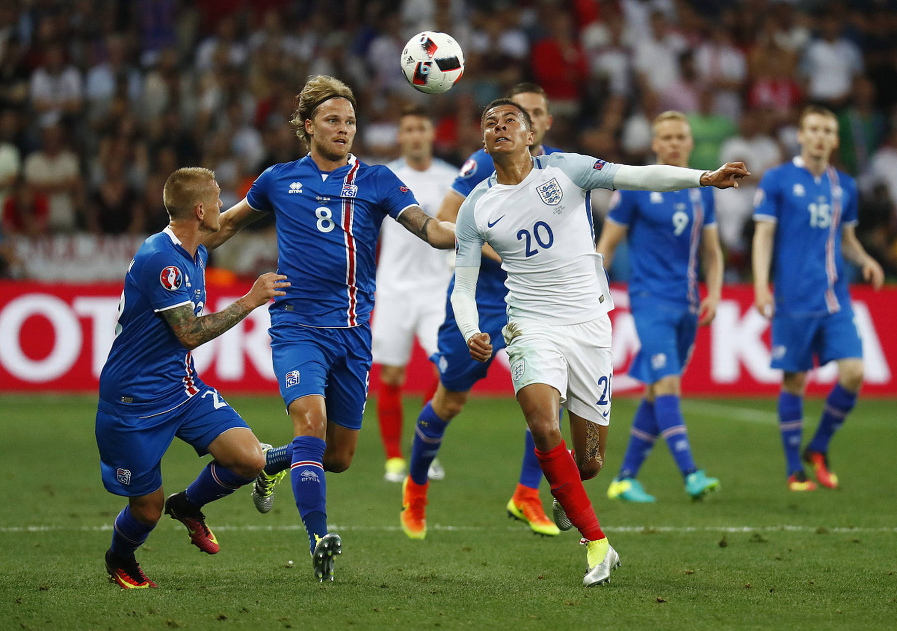 杏彩体育官方登录入口-欧国联比赛中一则重要消息引发热议