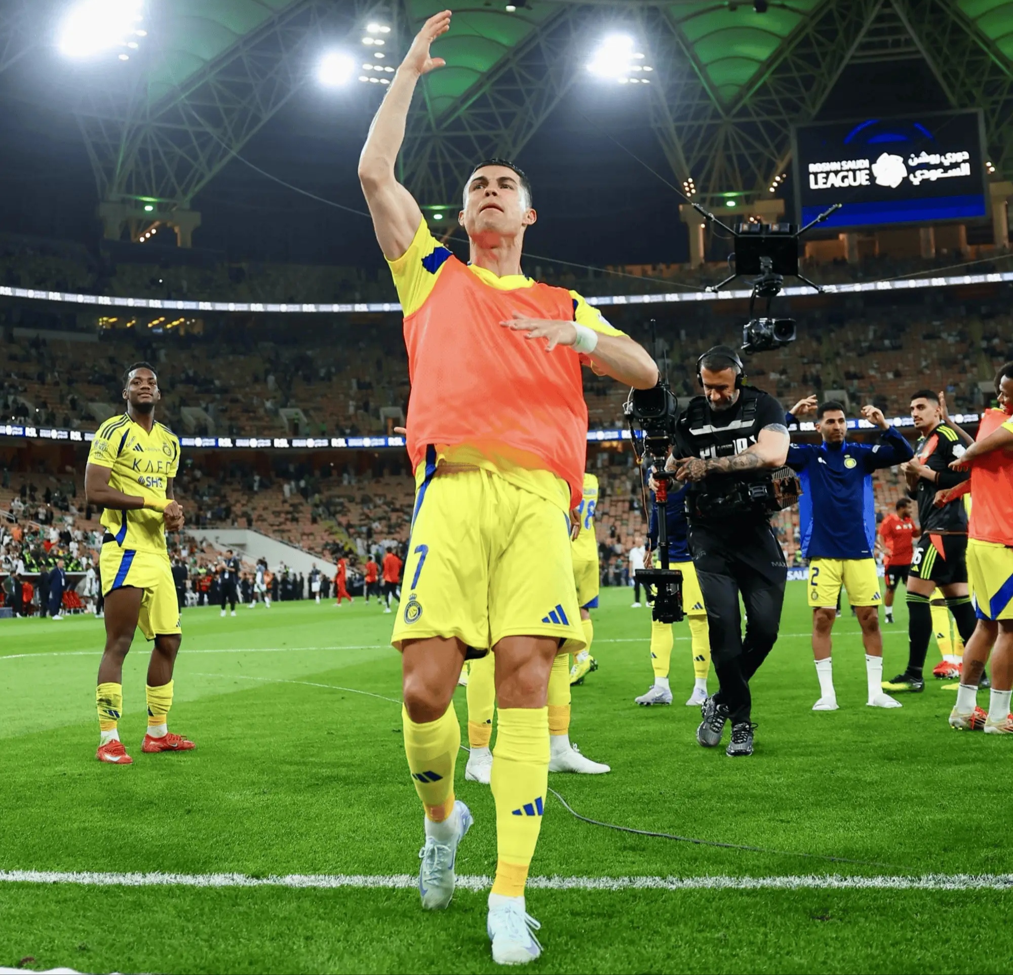 沙特球队获得比赛胜利,晋级半决赛 沙特球队获得比赛胜利,晋级半决赛